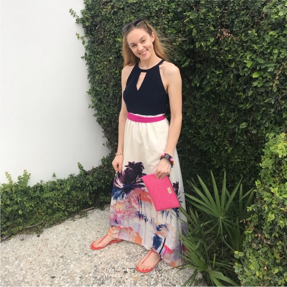 Few Things About Me & My Closet! ☺️ - Picture 6 of 16